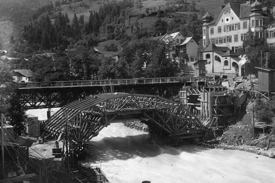 Erneuerung der Innbrücke im Stadtzentrum 1918