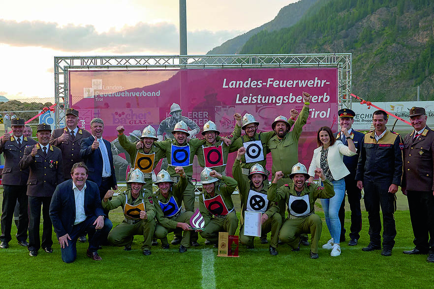 Trophäe für Landessieg bleibt in Längenfeld<br />
