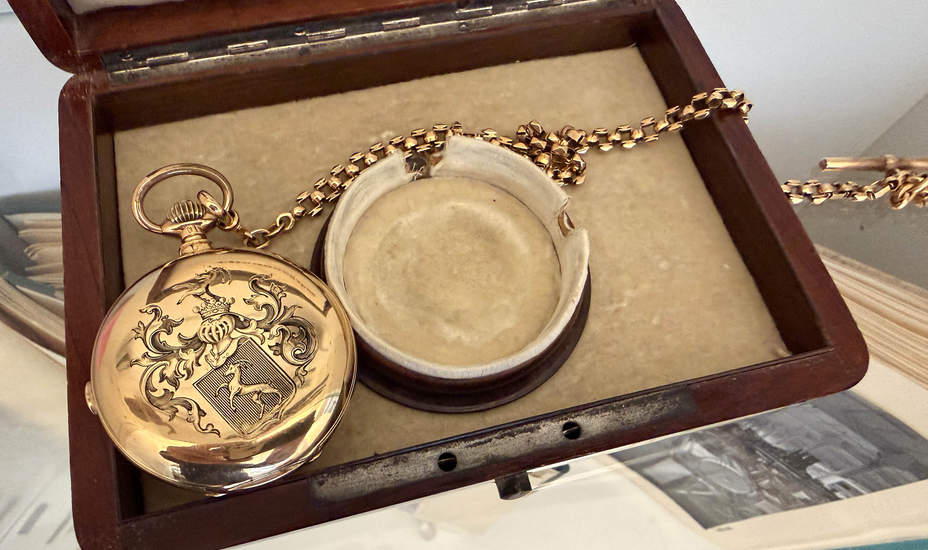 Prestigeobjekt goldene Taschenuhr