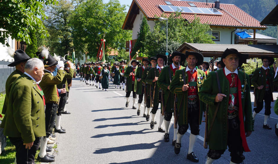 Eine Talschaft feiert