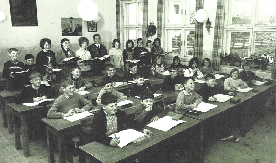 Volksschüler Wald im Pitztal des Schuljahrs 1964/65