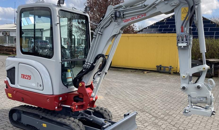 Bei Baggerankauf um 10.500 Euro geprellt