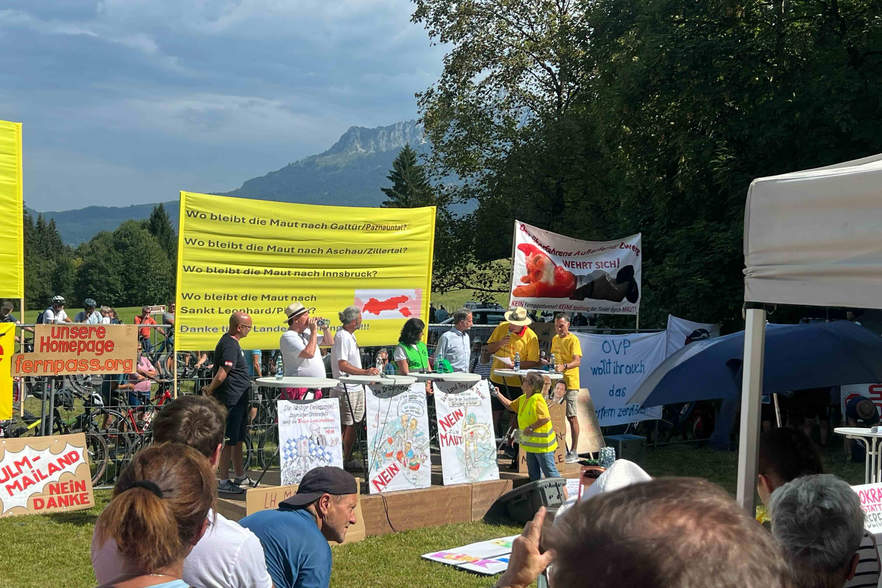 Der Protest geht weiter<br />

