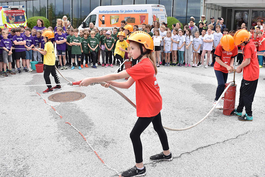 Kniffelige Kindersicherheitsolympiade<br />
