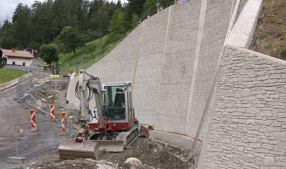 Fünf Wochen gesperrt<br />
