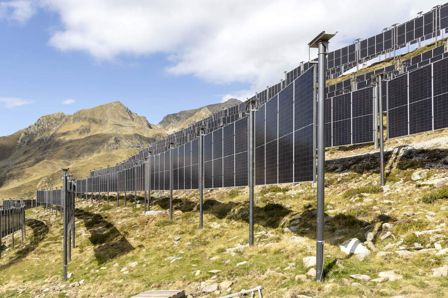 Hochalpine Photovoltaik neu gedacht<br />
