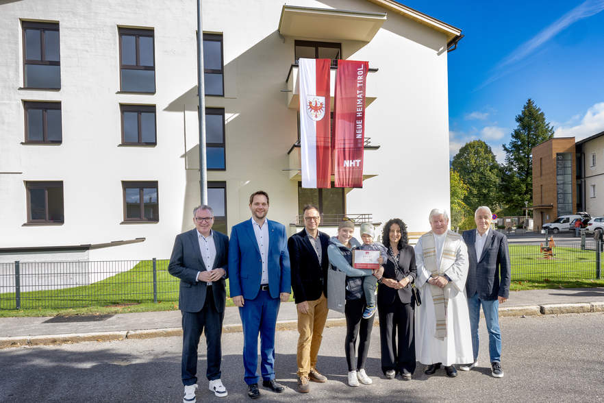 Schlüsselübergabe am Königsweg<br />
