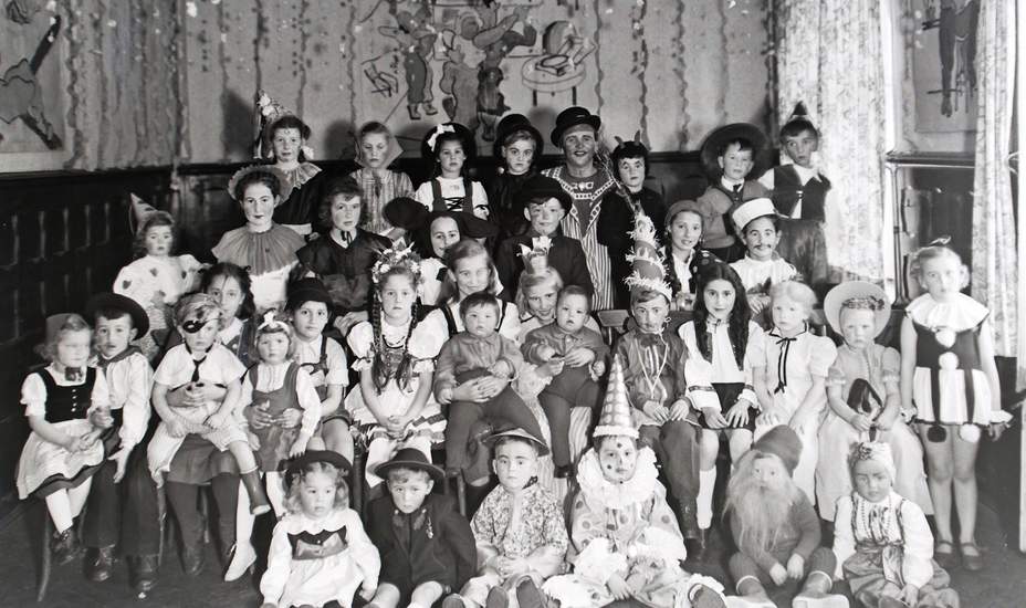 Kinderball im Jahre 1950