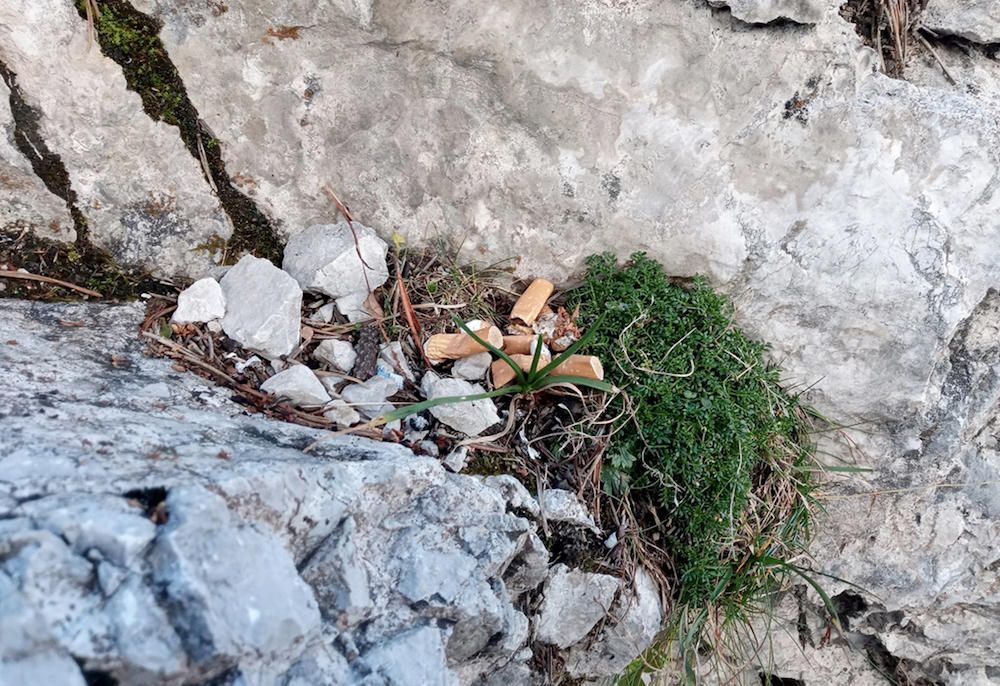 Aus Munitionsdosen werden Aschenbecher<br />
