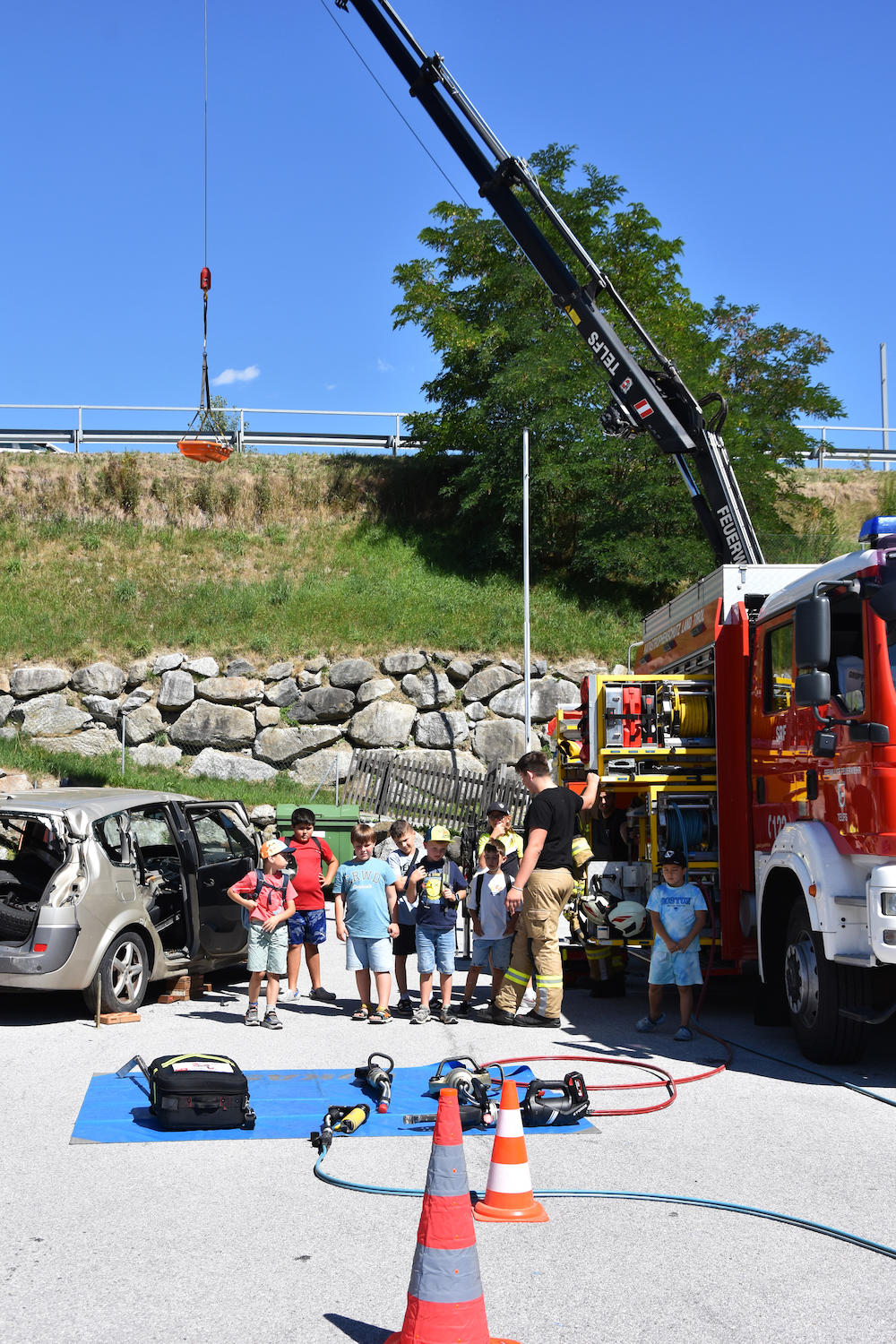 Der Feuerwehr über die Schulter geschaut