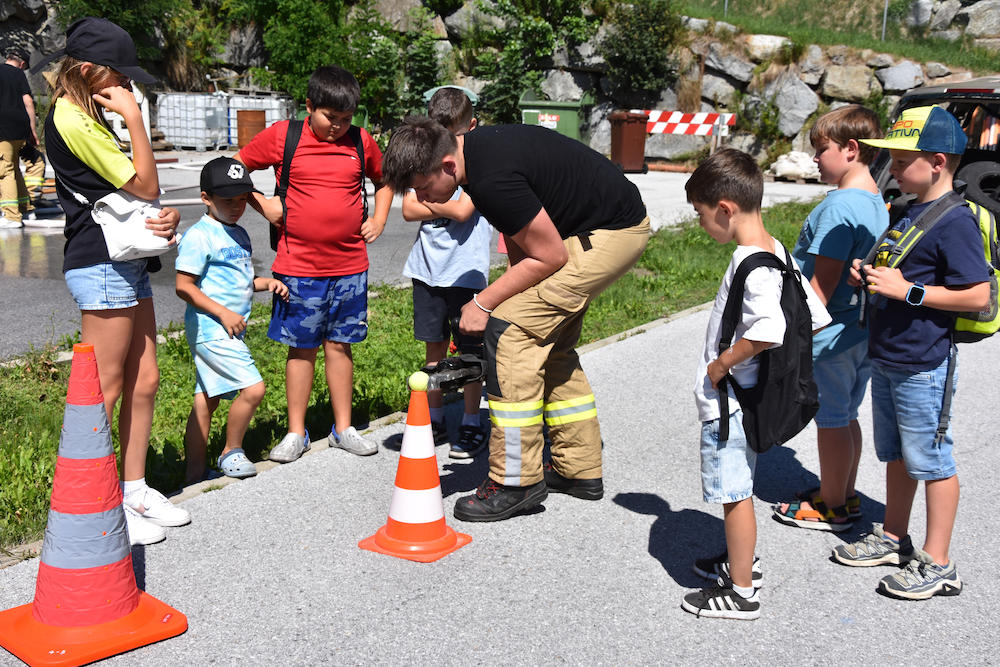 Der Feuerwehr über die Schulter geschaut