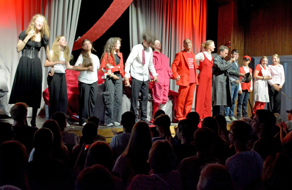 Ein heiteres Theaterstück mit Tiefgang<br />