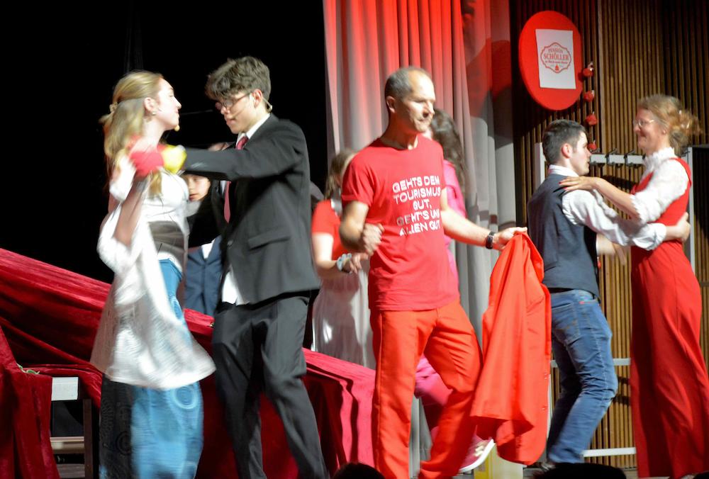 Ein heiteres Theaterstück mit Tiefgang<br />