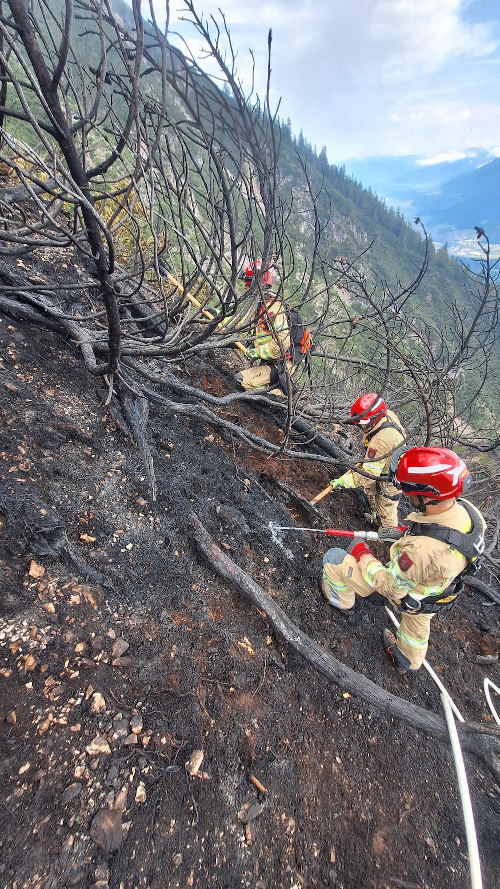 Großeinsatz bei Waldbrand in Wildermieming
