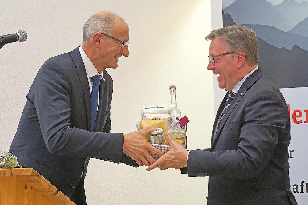 Große Fußstapfen