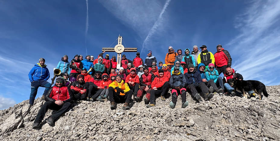 Neues Gipfelkreuz auf der Saxerspitze eingeweiht
