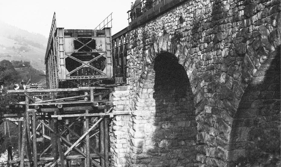 Tragwerkstausch im Jahr 1904
