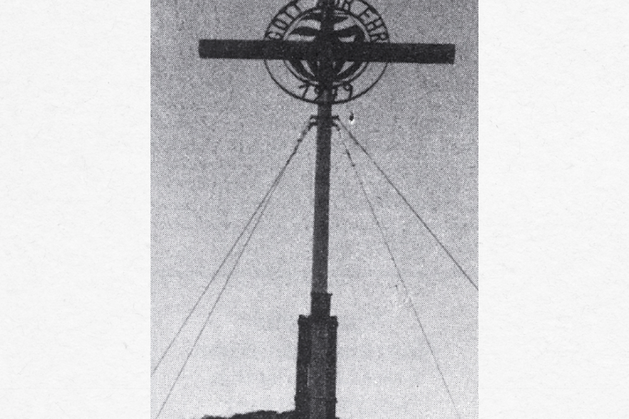 Neues Gipfelkreuz am Alples Kopf