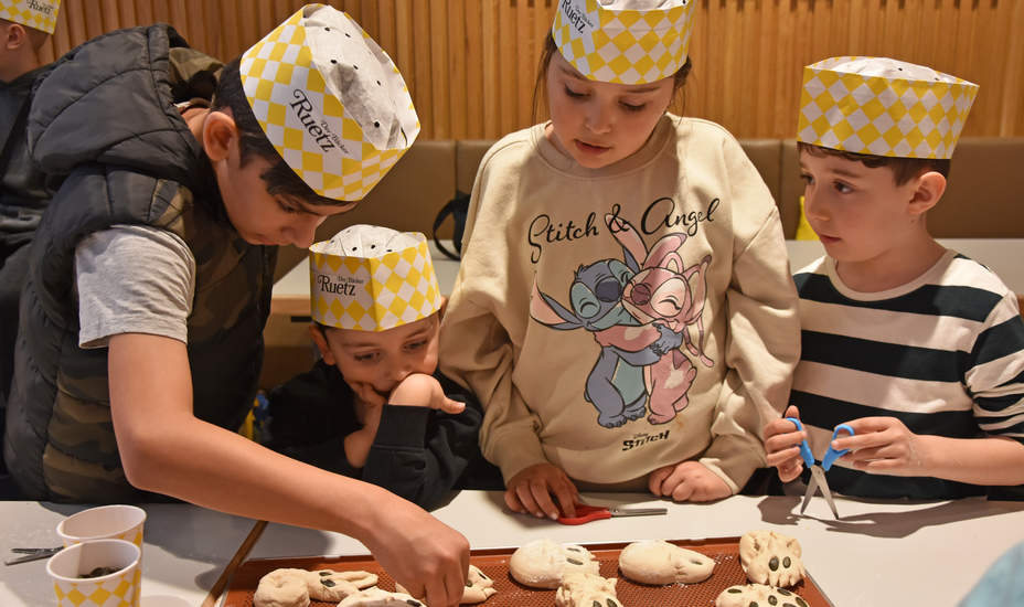 Kneten, formen, stanzen und backen