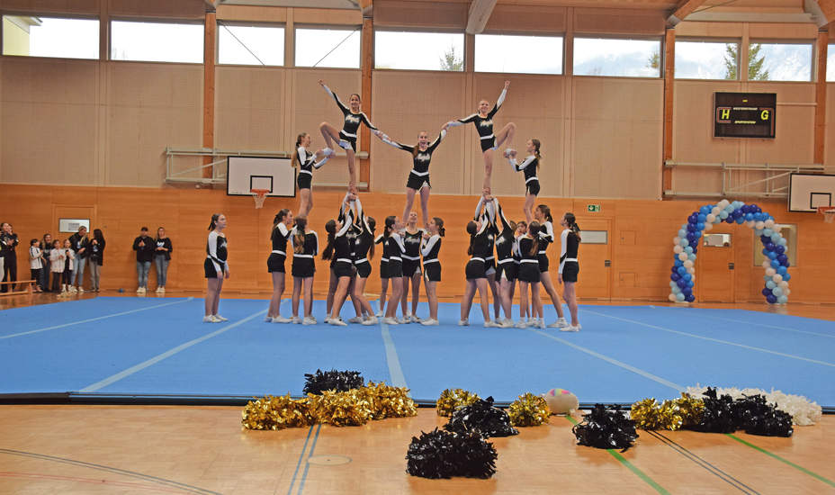 Cheer Championship Tirol auf Telfer Boden