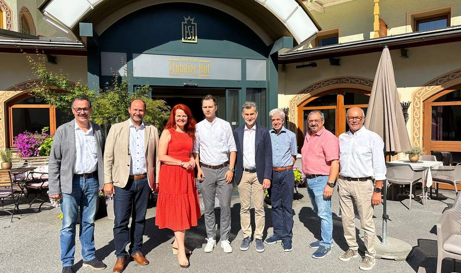 Hagele peilt den VP-Bezirksthron an<br />
