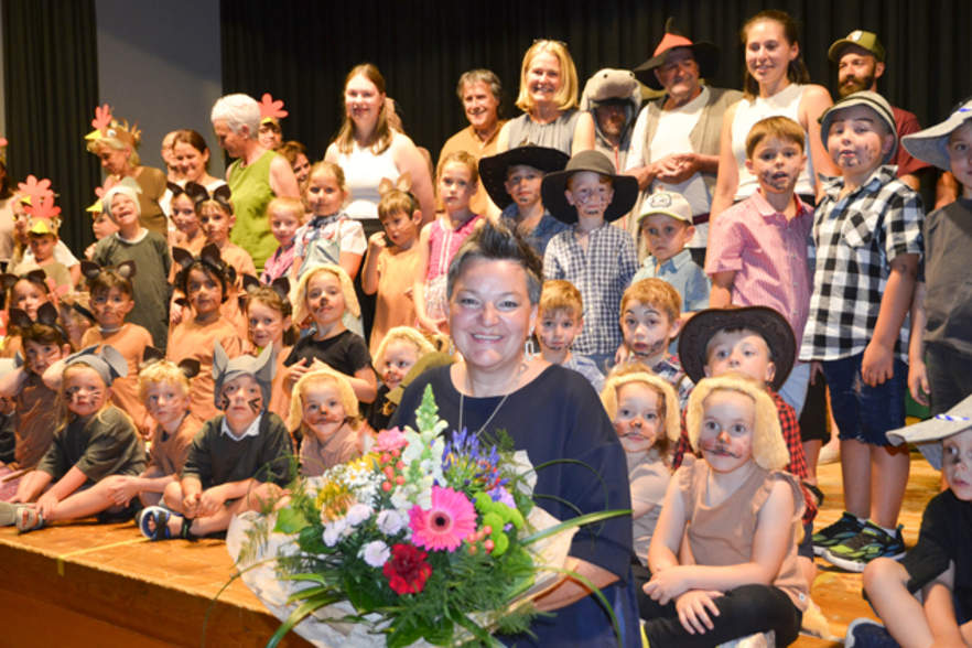 Kindergarten Roppen feiert halbes Jahrhundert<br />
