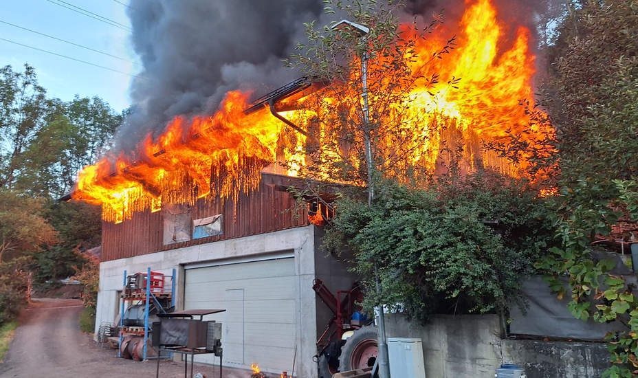 Großeinsatz in Karres<br />
